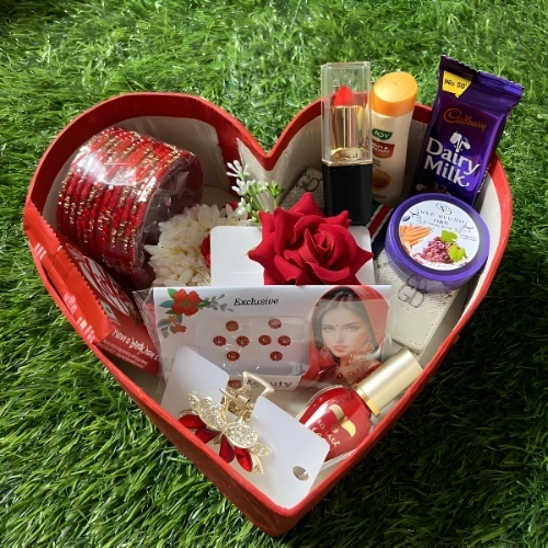 Elegant Beauty & Chocolate Set